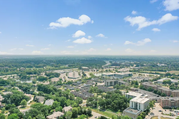 $699,000 | 910 St Stephens Green, Oak Brook, IL 60523