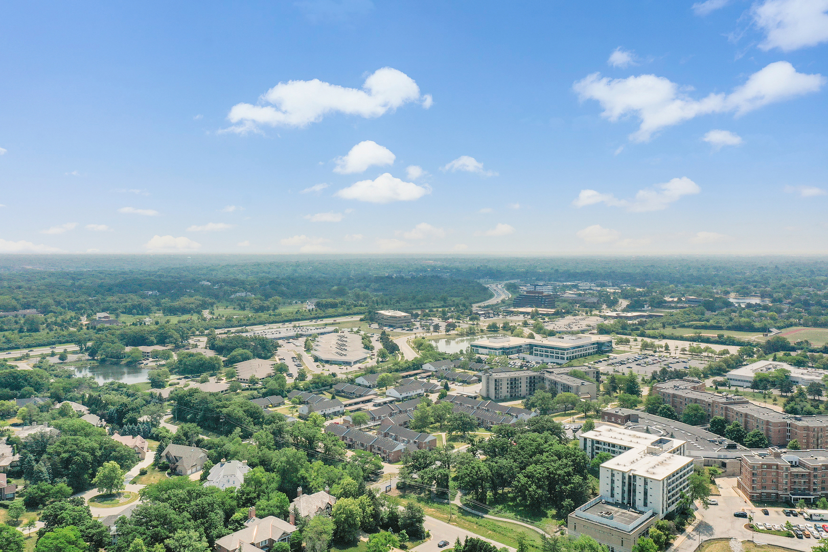 910 St Stephens Green Oak Brook, IL 60523 - Photo 7 of 7