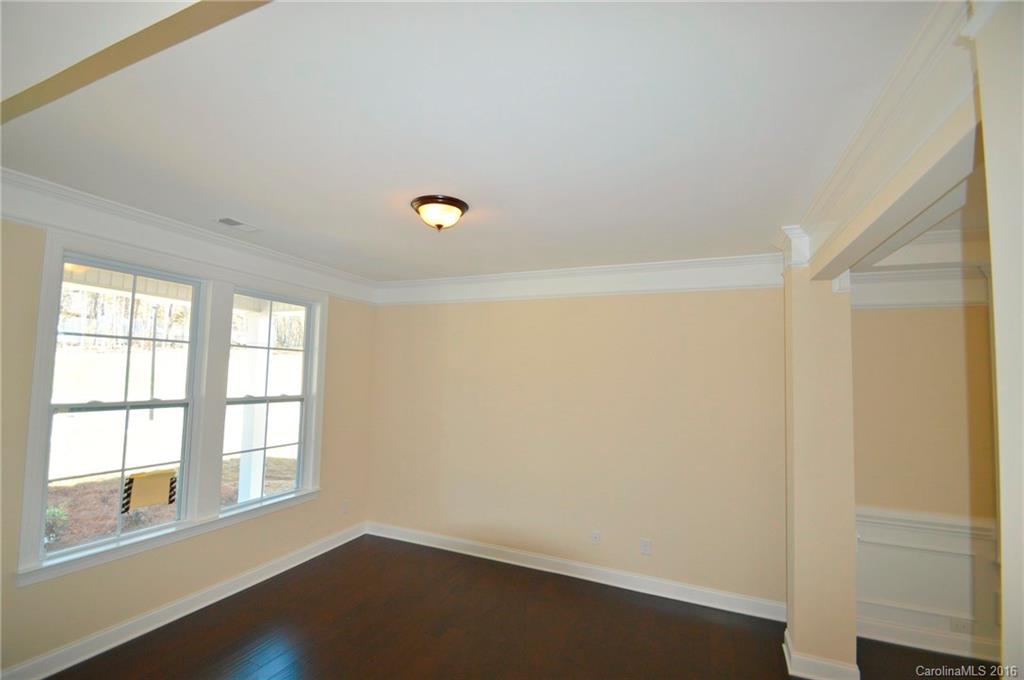 7324 Hamilton Bridge Road, Unit 201 Charlotte, NC 28278 - Photo 2 of 24 Gallery Image 2
