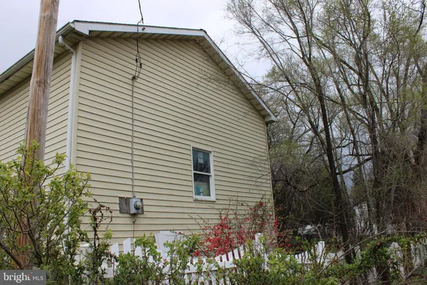 $240,000 | 10123 Winchester Avenue, Bunker Hill, WV 25413