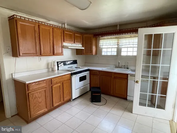 $240,000 | 10123 Winchester Avenue, Bunker Hill, WV 25413
