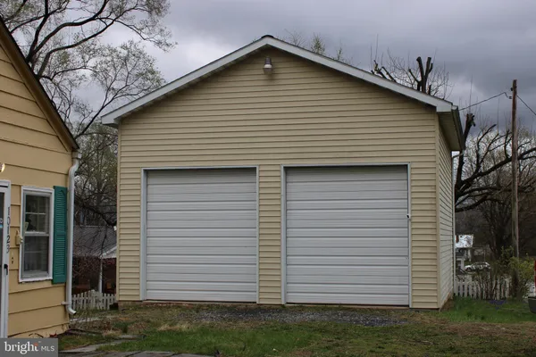 $240,000 | 10123 Winchester Avenue, Bunker Hill, WV 25413