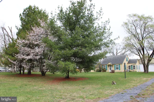 $240,000 | 10123 Winchester Avenue, Bunker Hill, WV 25413