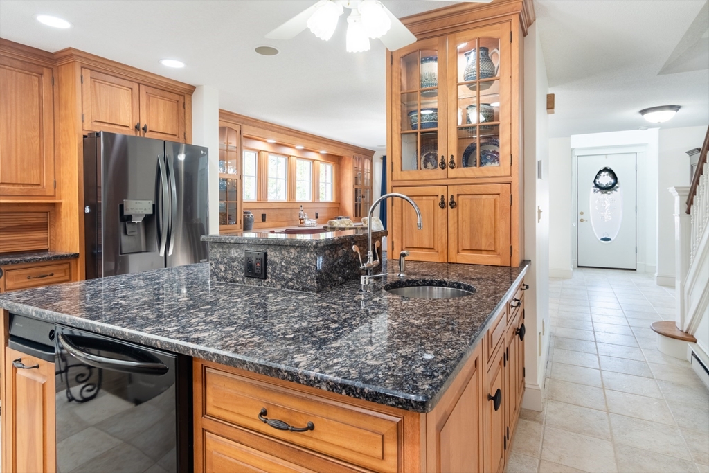 73 Reed Street Agawam, MA 01001 - Photo 5 of 37 Gallery Image 5