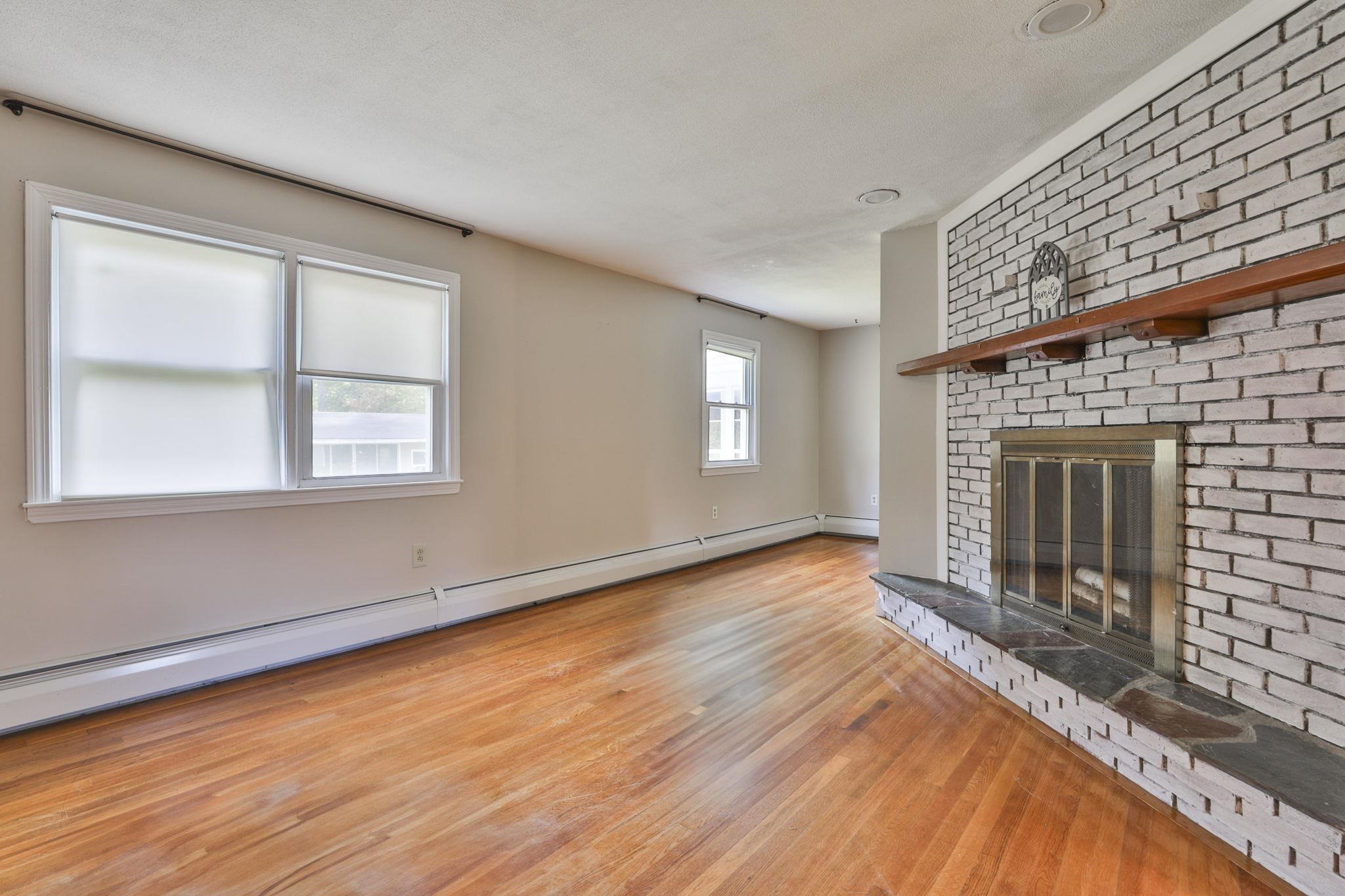 550 Page Road Bow, NH 03304 - Photo 19 of 34