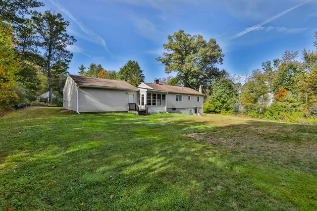 $400,000 | 550 Page Road, Bow, NH 03304