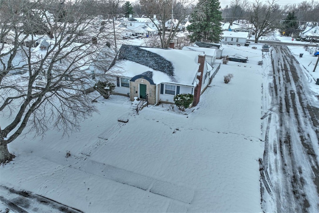 777 Harper Avenue Decatur, IL 62526 - Photo 3 of 23 Gallery Image 3