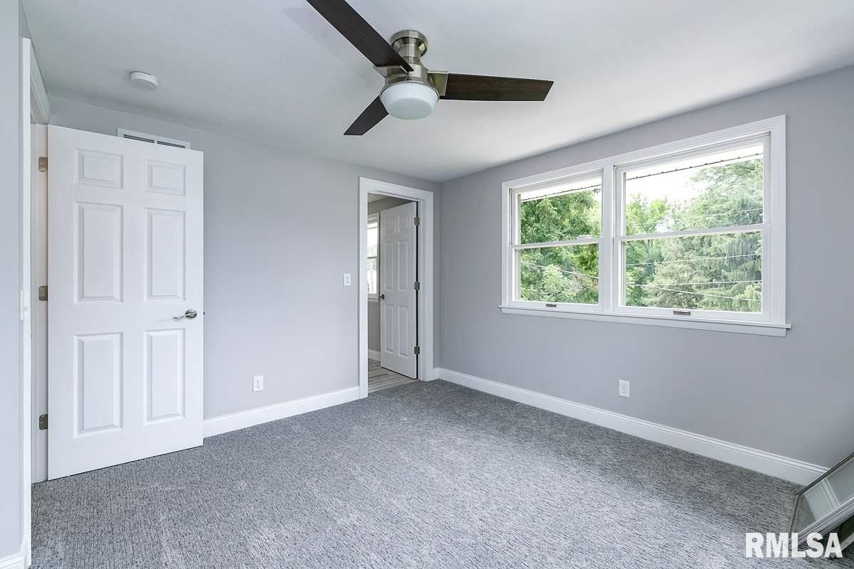 2878 Forest Road Davenport, IA 52803 - Photo 17 of 24 Gallery Image 17