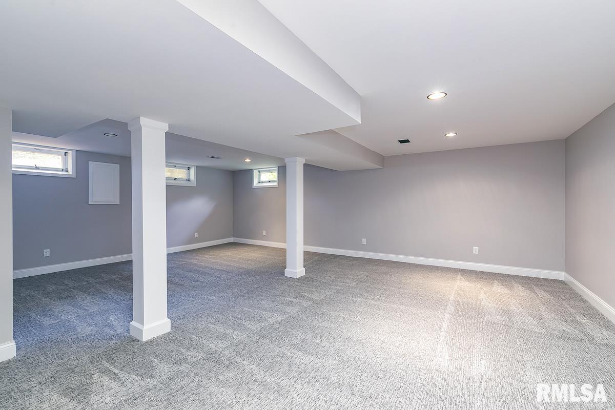 2878 Forest Road Davenport, IA 52803 - Photo 20 of 24 Gallery Image 20