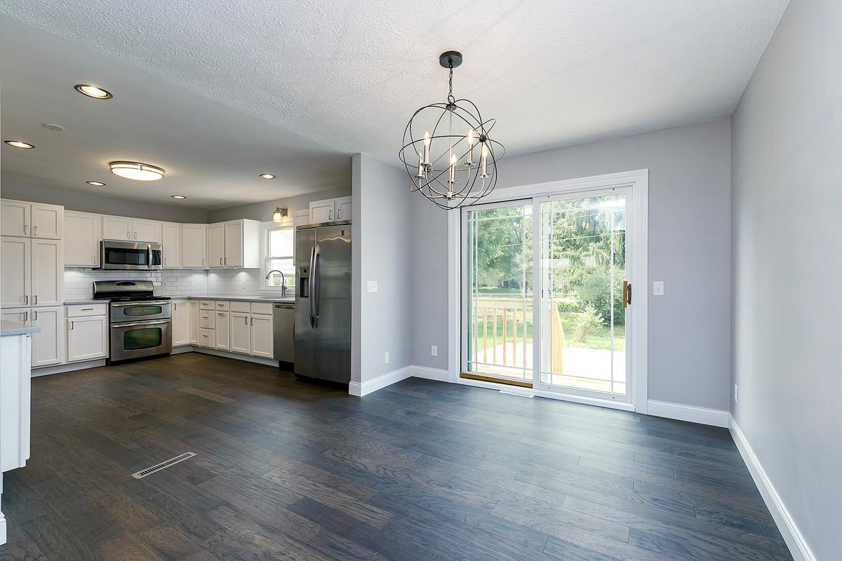 2878 Forest Road Davenport, IA 52803 - Photo 6 of 24 Gallery Image 6