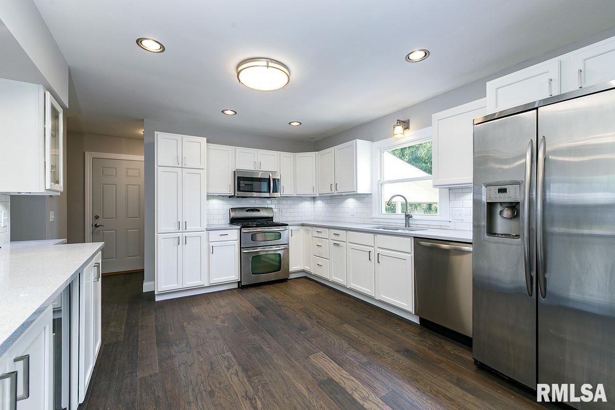 2878 Forest Road Davenport, IA 52803 - Photo 9 of 24 Gallery Image 9
