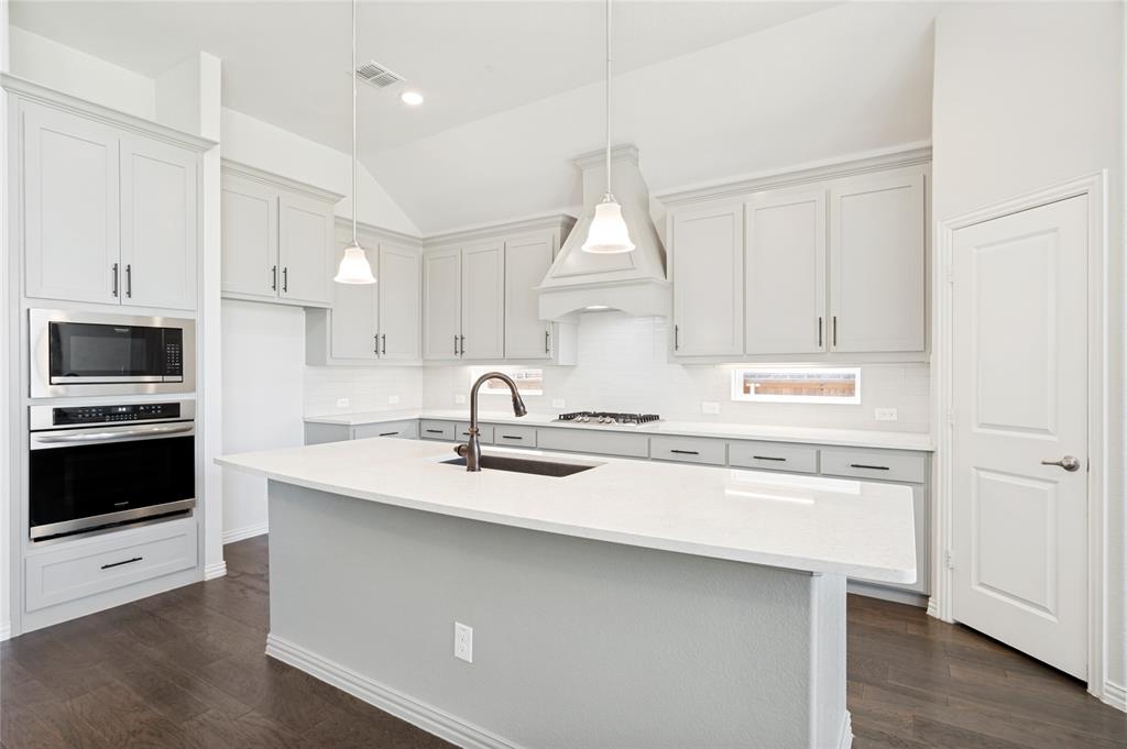 2620 Buckwheat Road Frisco, TX 75033 - Photo 9 of 40