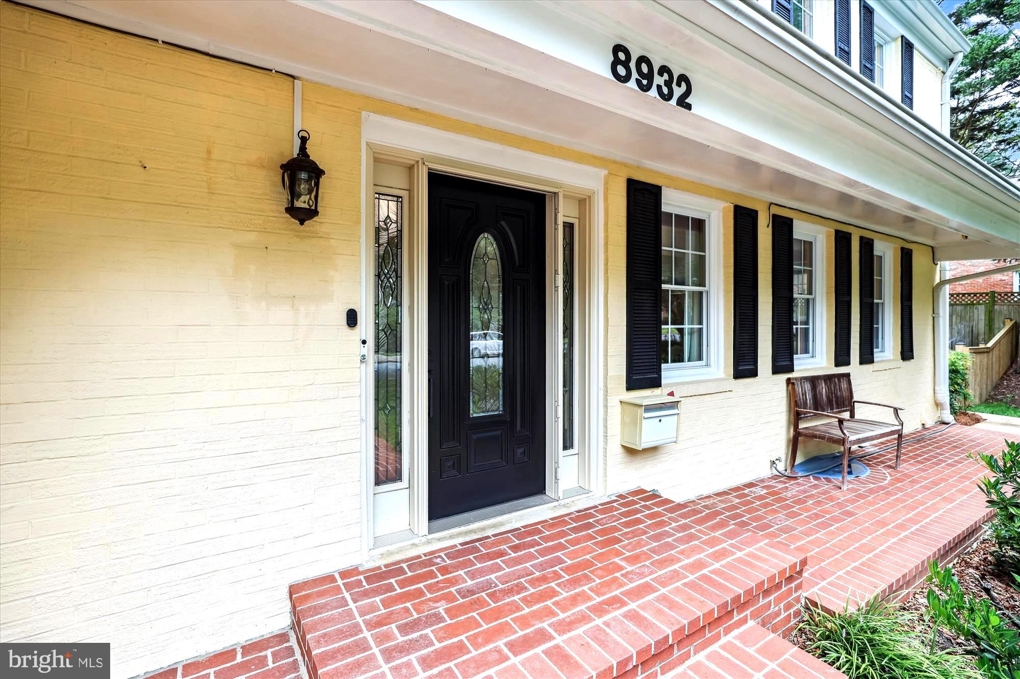 8932 Stark Road Annandale, VA 22003 - Photo 3 of 83 Front porch