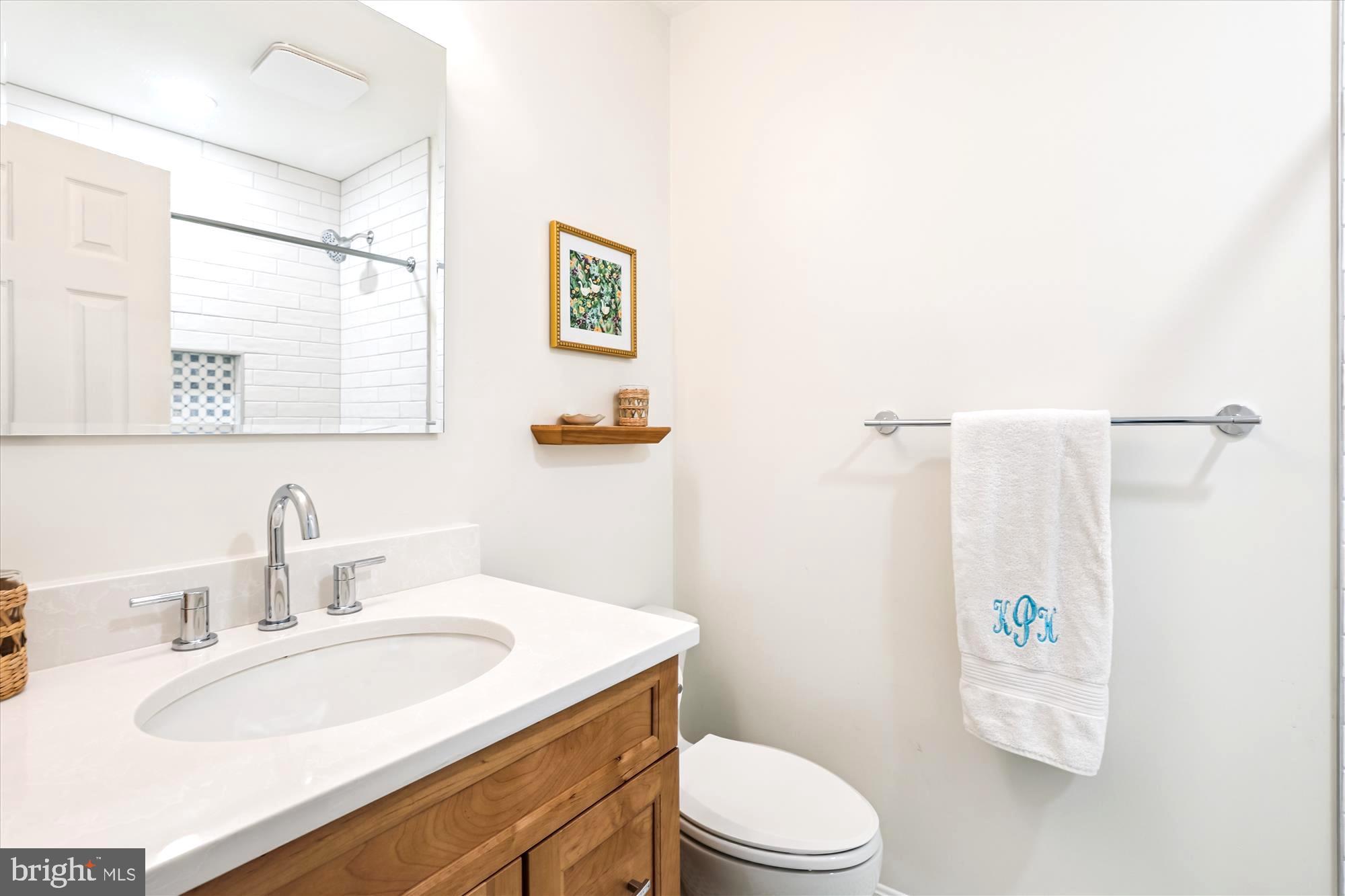 8932 Stark Road Annandale, VA 22003 - Photo 35 of 83 2nd full bath