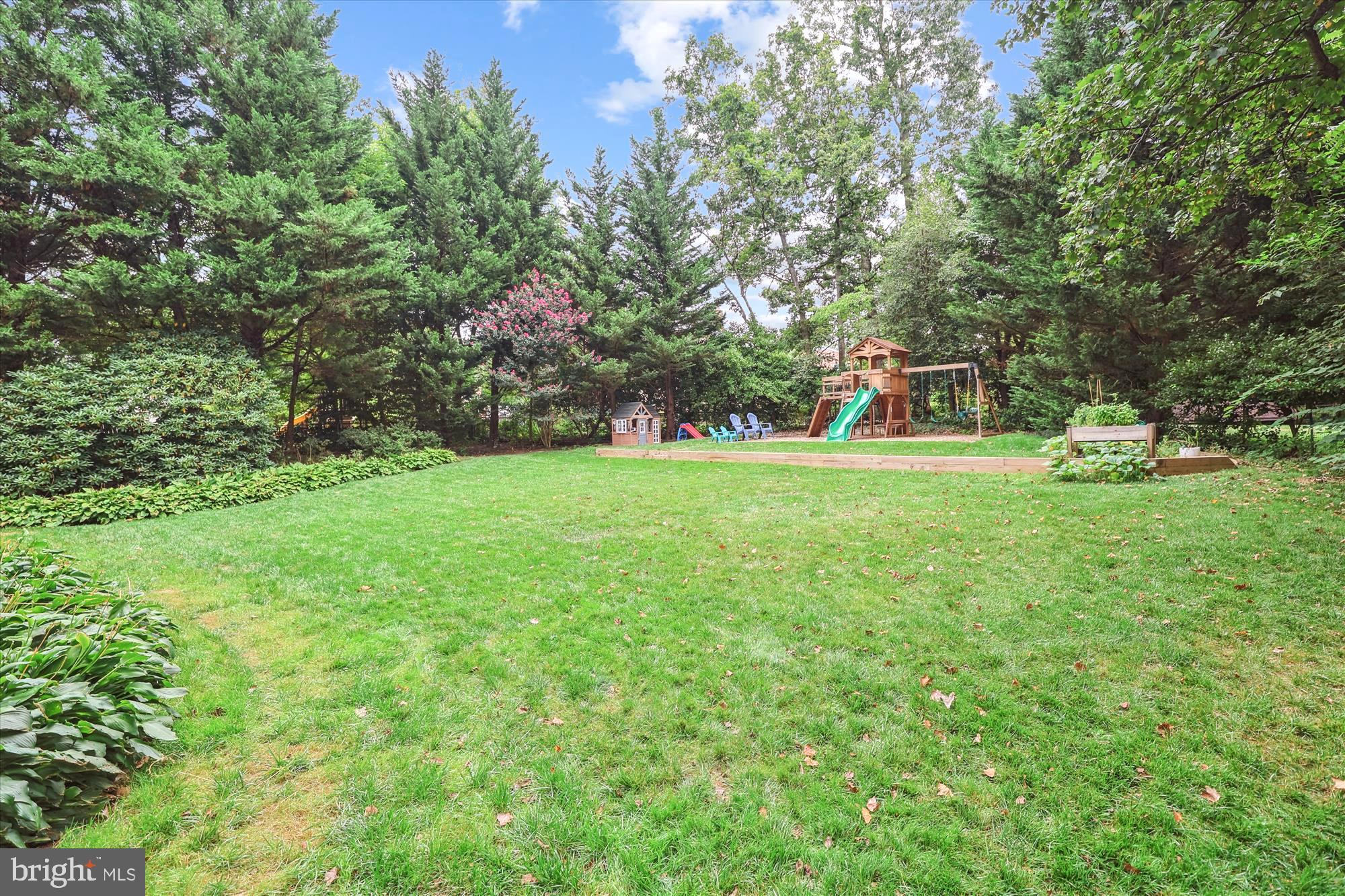 8932 Stark Road Annandale, VA 22003 - Photo 73 of 83 Huge fenced rear yard