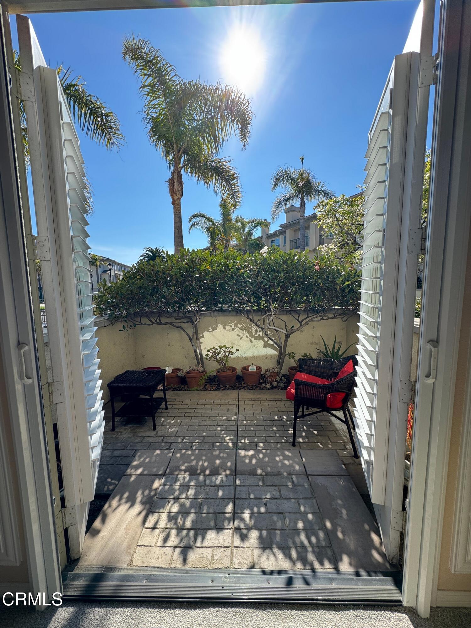 1240 Bayside Lane Oxnard, CA 93035 - Photo 10 of 69 a view of a lounge chair in the balcony