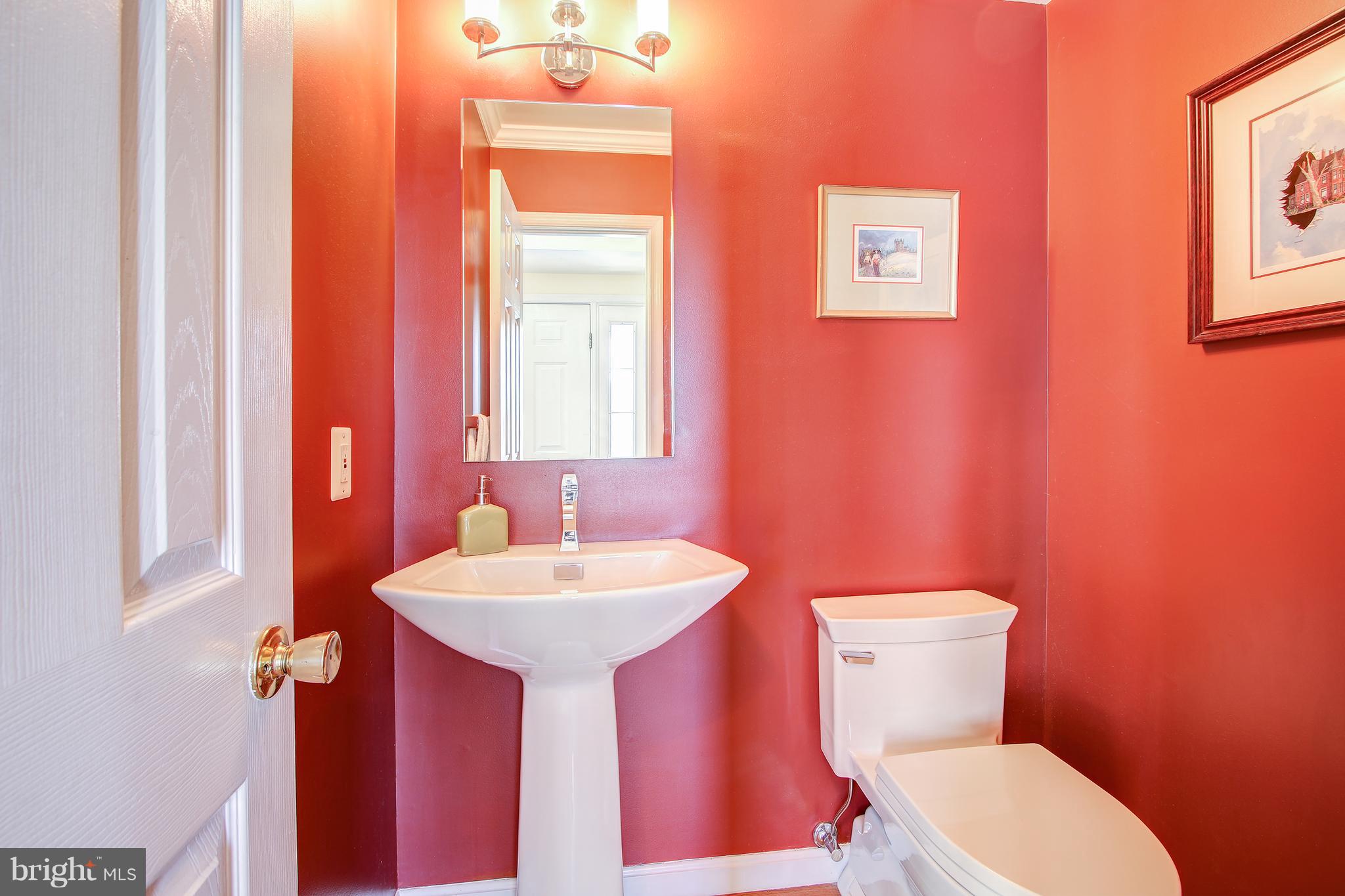 7013 Exfair Road Bethesda, MD 20814 - Photo 15 of 31 Powder Room