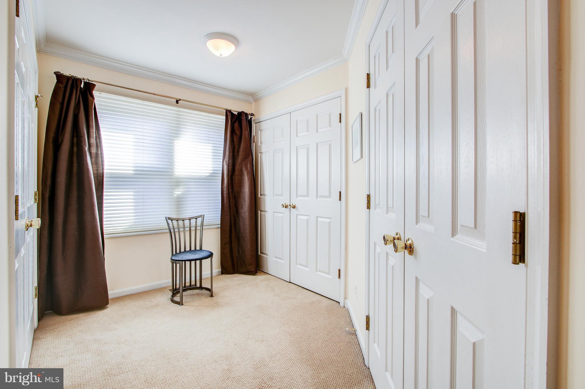 7013 Exfair Road Bethesda, MD 20814 - Photo 21 of 31 Master dressing area