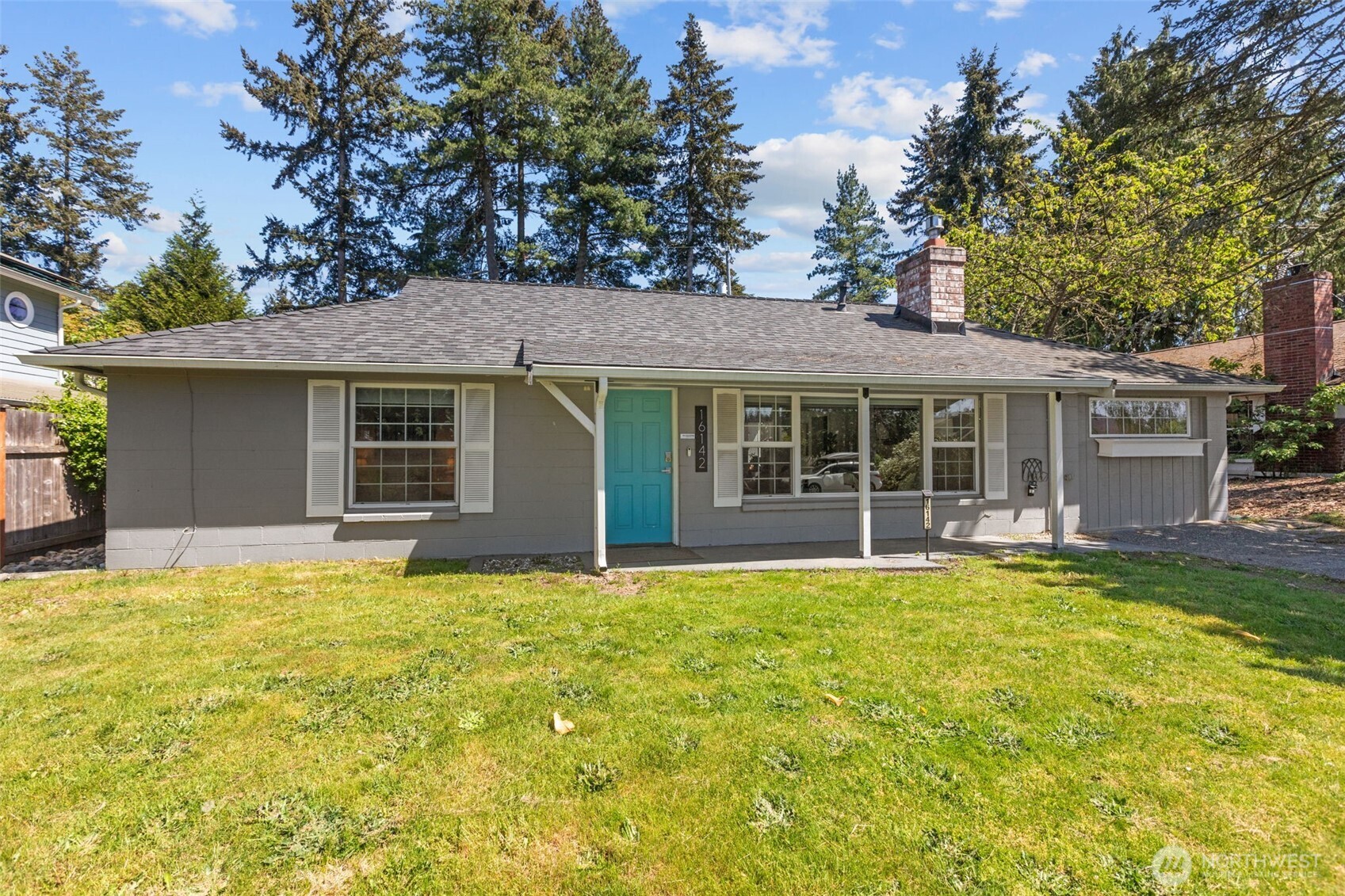 16142 Midvale Avenue North Shoreline, WA 98133 - Photo 1 of 36