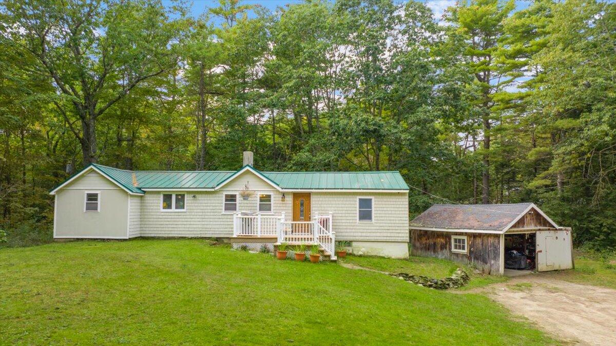 14 Rideout Lane Gardiner, ME 04345 - Photo 5 of 35 04-14 Rideout Lane, Gardiner, ME-37