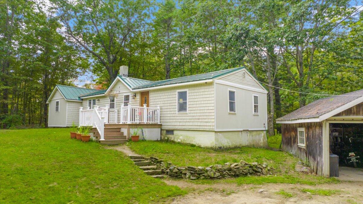 14 Rideout Lane Gardiner, ME 04345 - Photo 8 of 35 10-14 Rideout Lane, Gardiner, ME-07