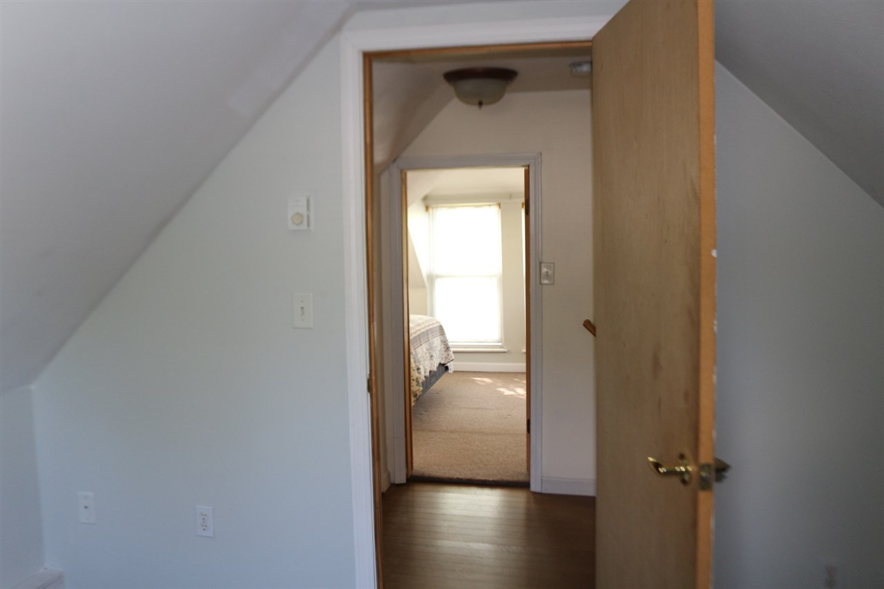 81 Shadow Lake Road Salem, NH 03079 - Photo 22 of 40
