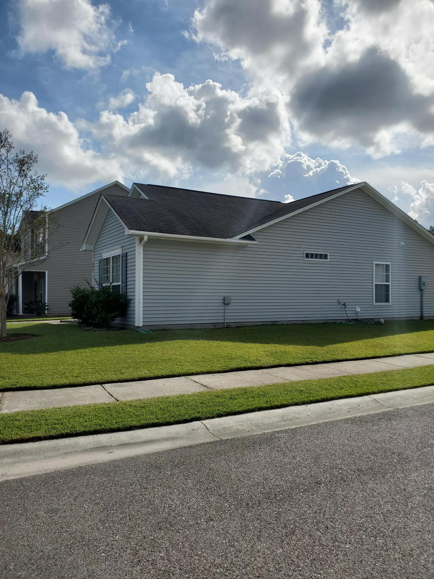 271 Island Green Road Goose Creek, SC 29445 - Photo 14 of 19 20210915_155524