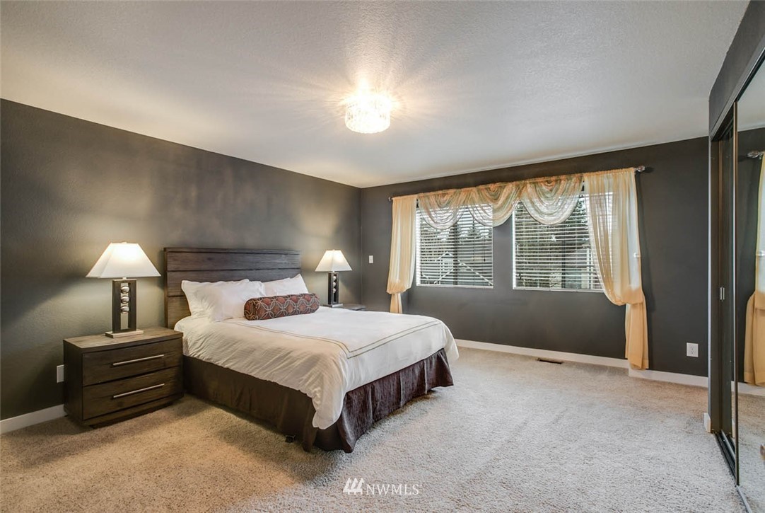 16033 Southeast 180th Place Renton, WA 98058 - Photo 12 of 25 Gallery Image 12