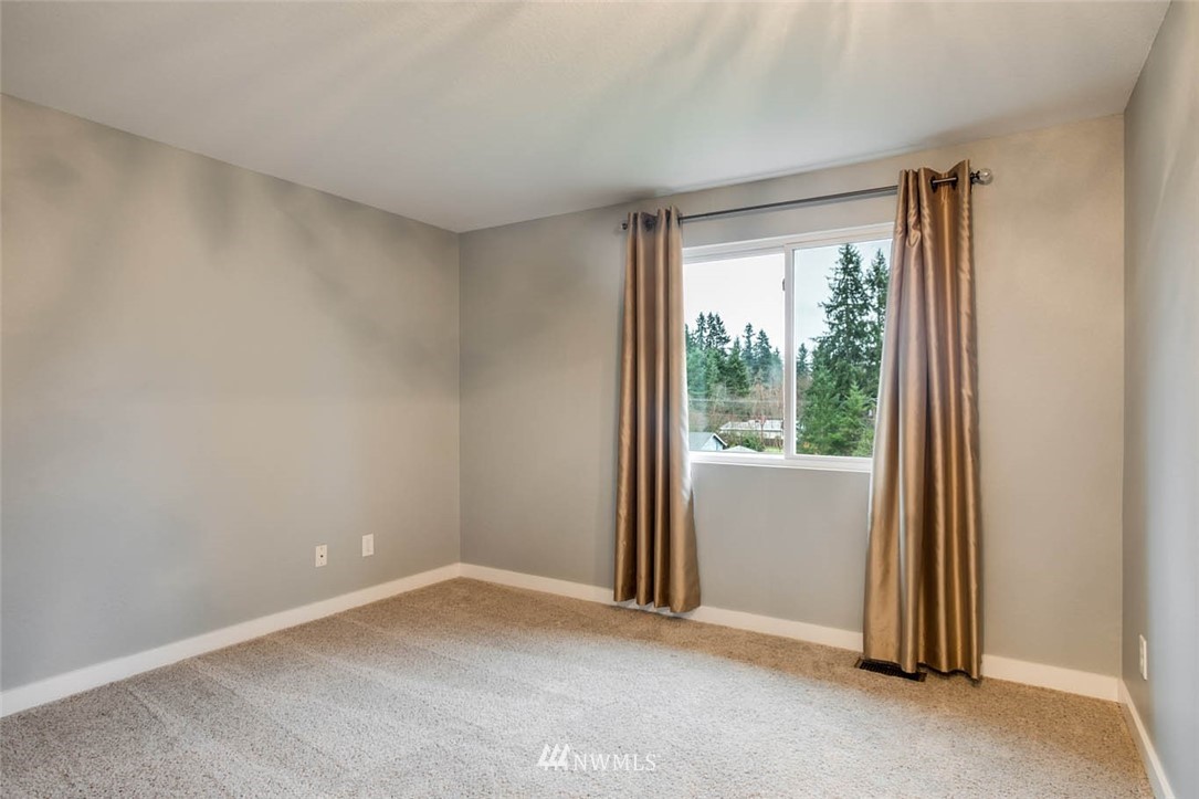 16033 Southeast 180th Place Renton, WA 98058 - Photo 17 of 25 Gallery Image 17