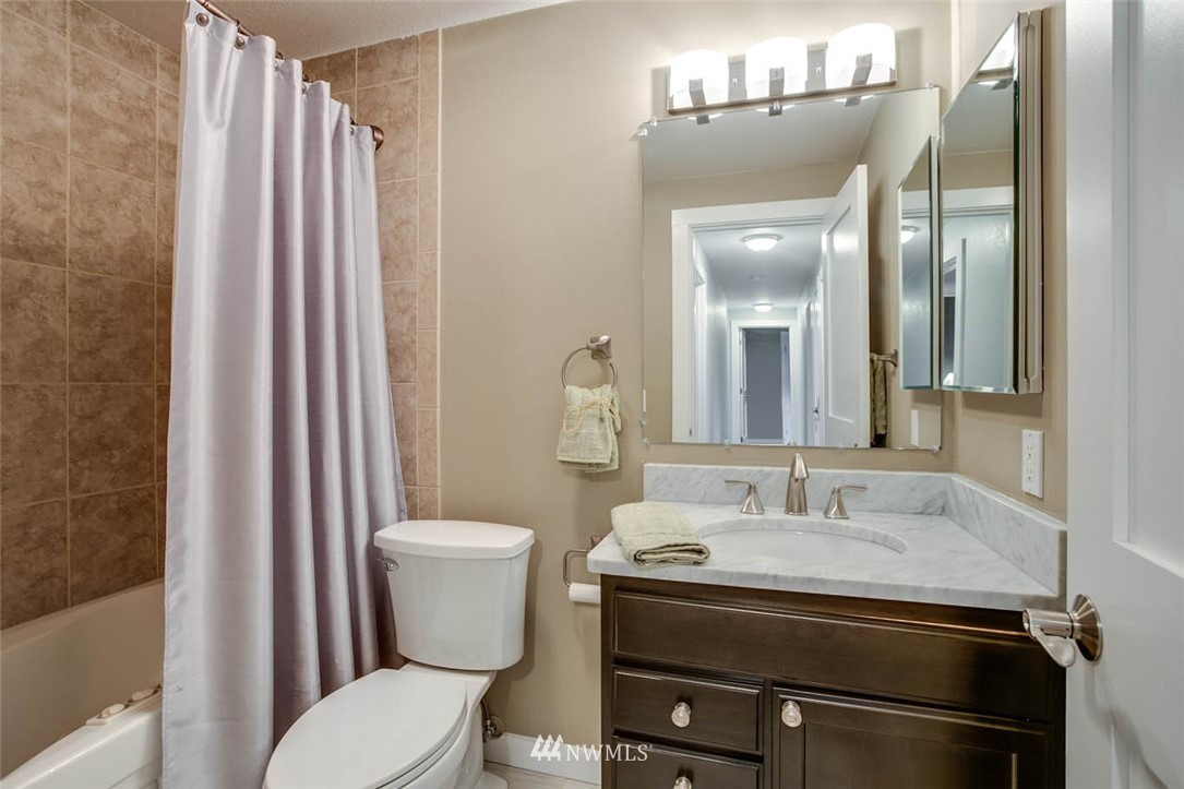 16033 Southeast 180th Place Renton, WA 98058 - Photo 18 of 25 Gallery Image 18
