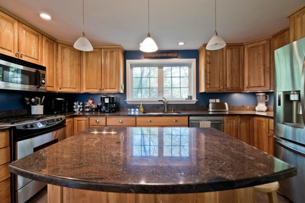 23 Bennett Road Yarmouth, ME 04096 - Photo 6 of 32 Photo