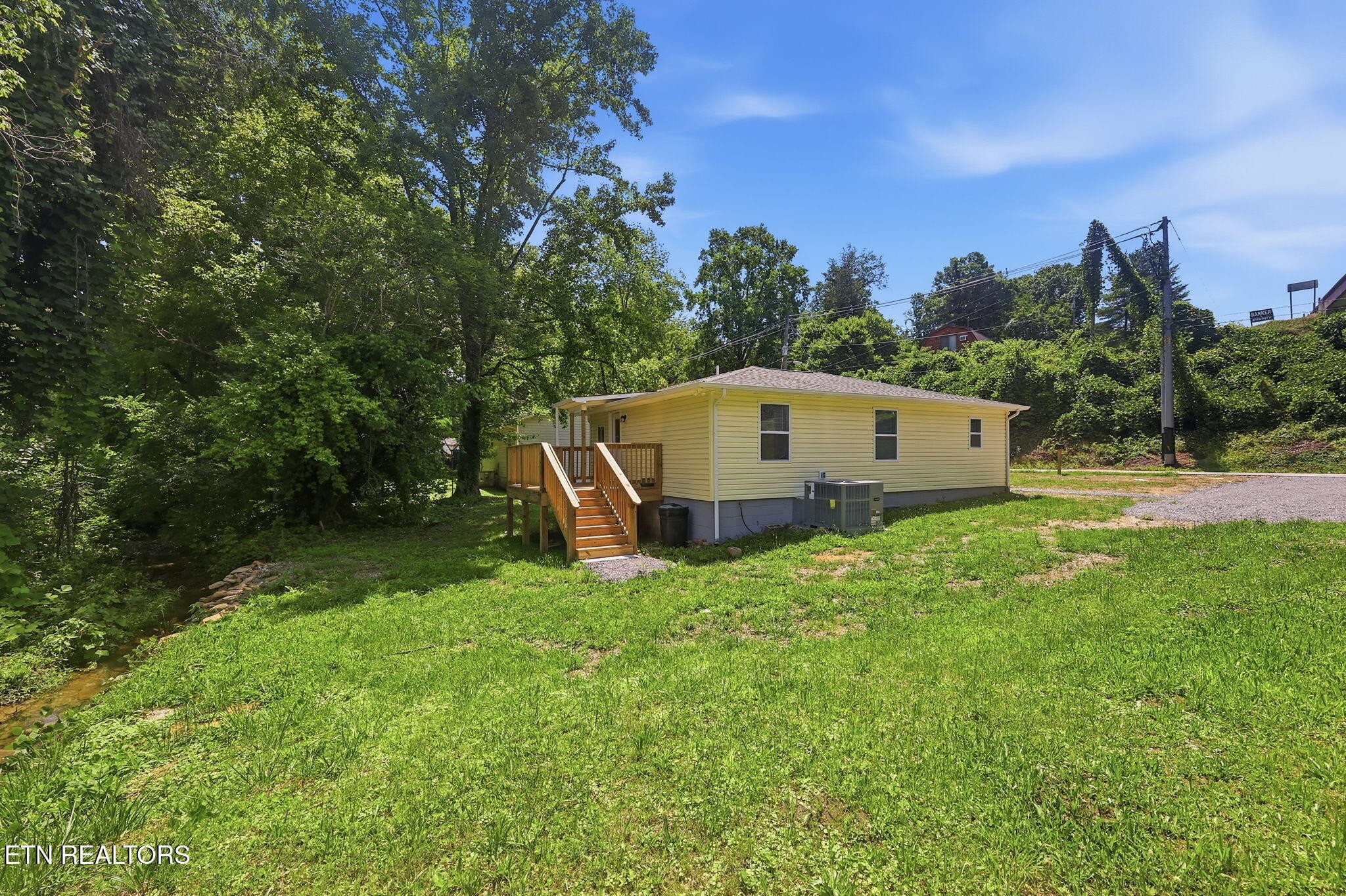 210 East Spring Street Oliver Springs, TN 37840 - Photo 21 of 23