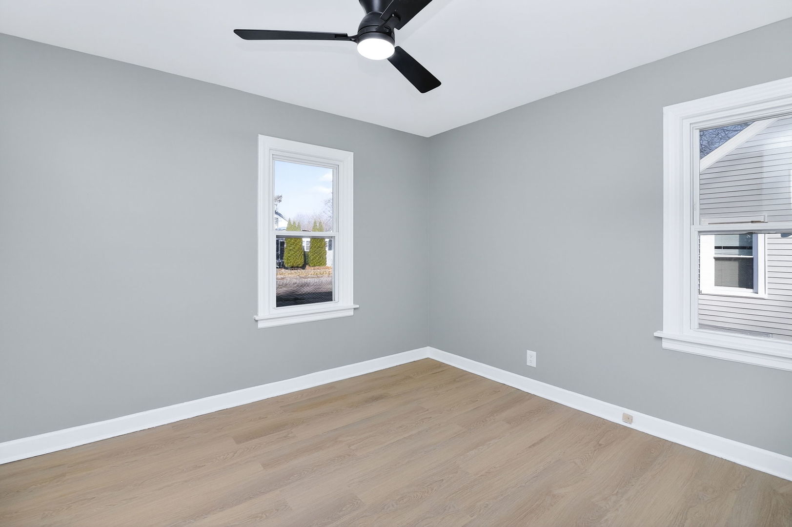 950 Spruce Street Aurora, IL 60506 - Photo 8 of 14