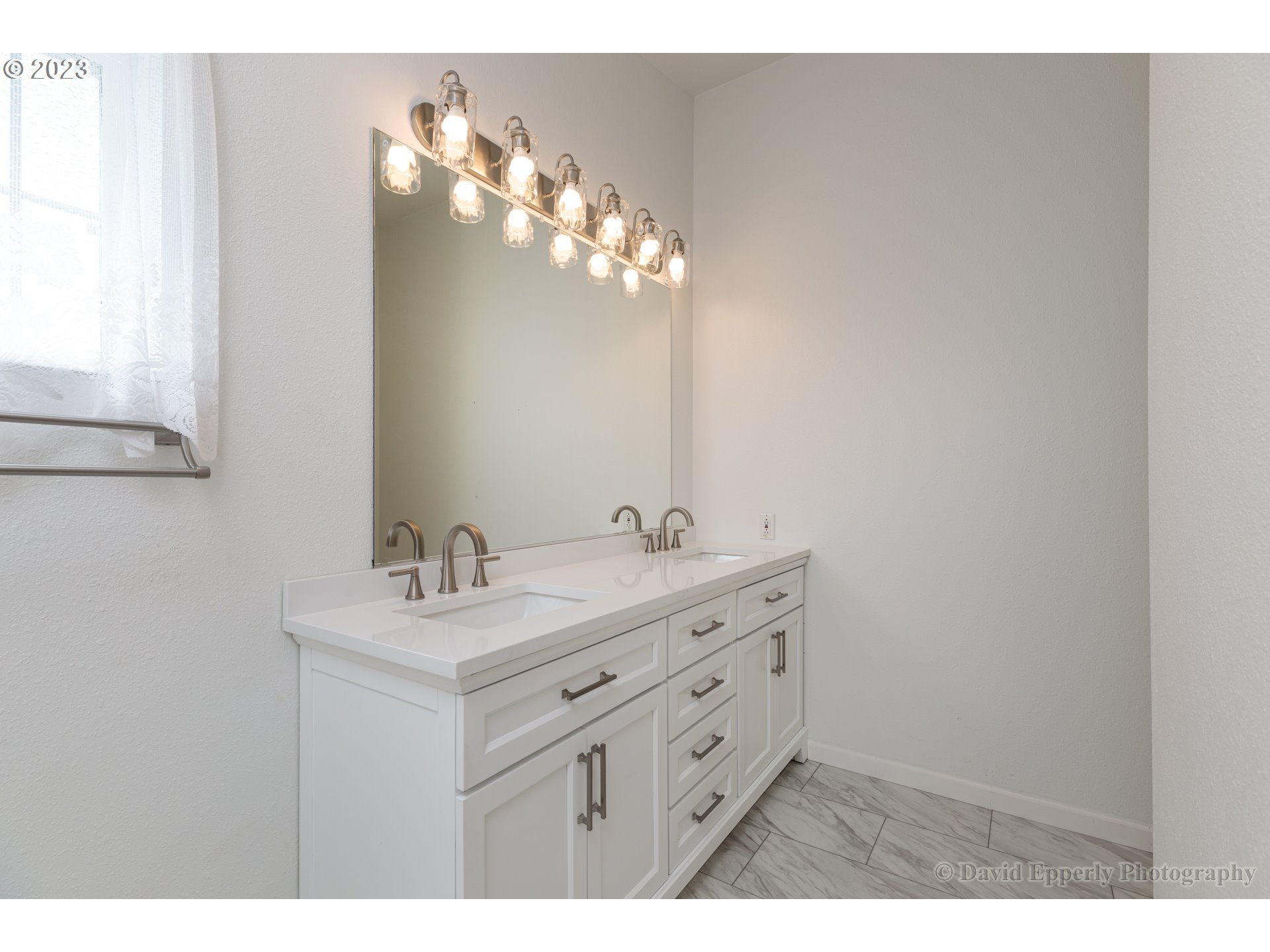 35530 Millard Road Warren, OR 97053 - Photo 16 of 29 Bathroom, Attached