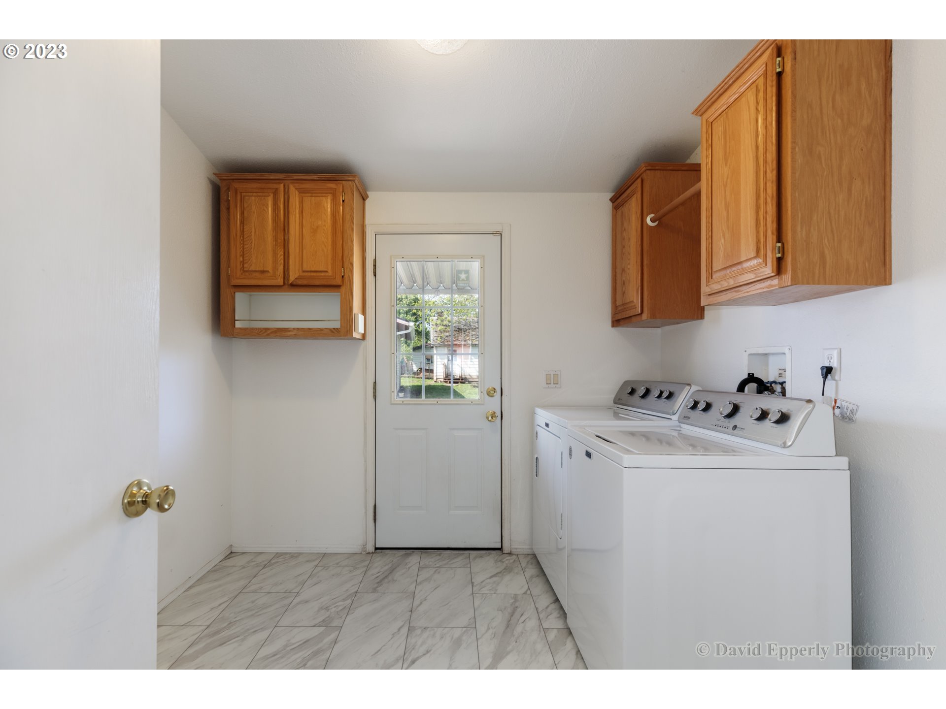 35530 Millard Road Warren, OR 97053 - Photo 21 of 29 Laundry