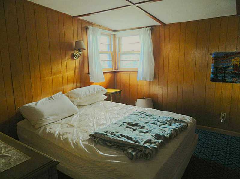 41 St James Road Narragansett, RI 02882 - Photo 15 of 21 Bedroom.
