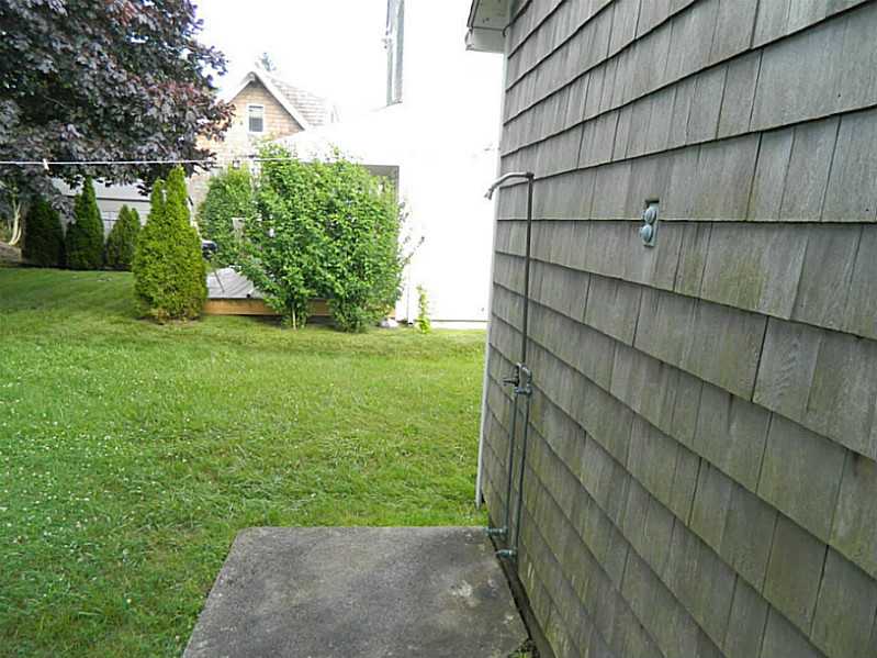 Yard/Garden. Outside Shower