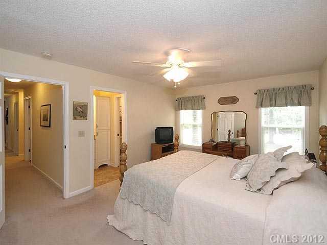 4448 Homestead Road Rock Hill, SC 29732 - Photo 8 of 16 Gallery Image 8