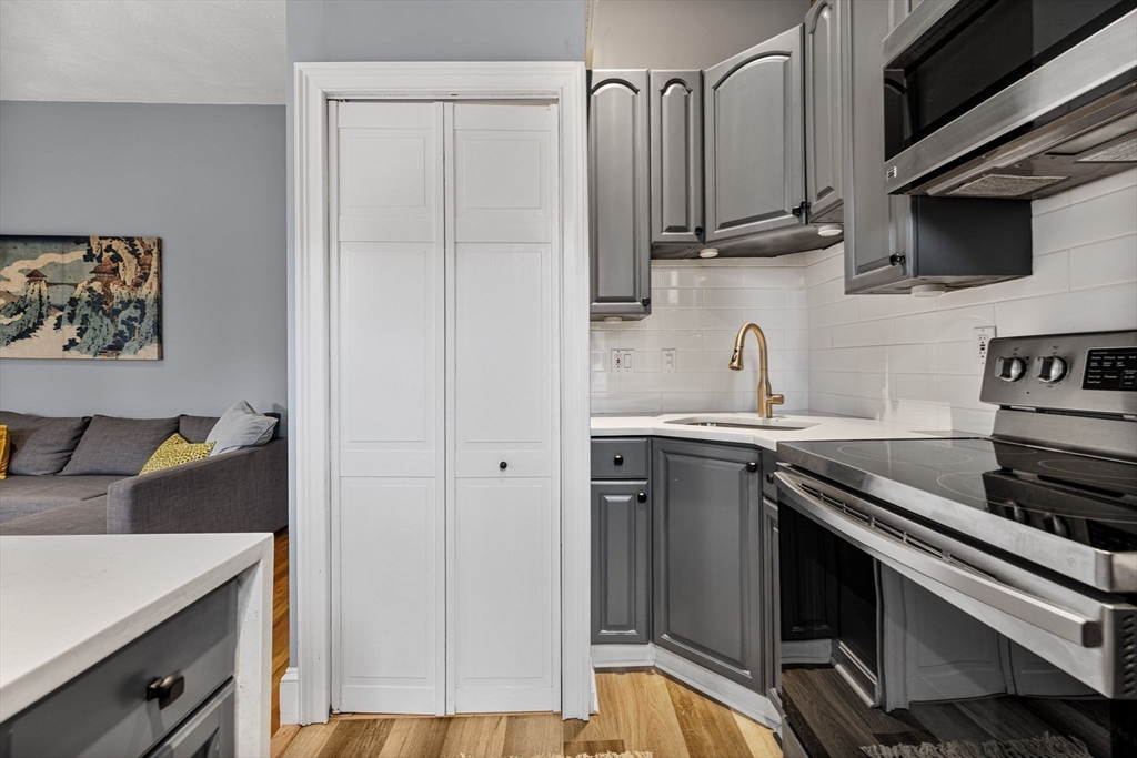 516 Shawmut Avenue, Unit 2 Boston, MA 02118 - Photo 7 of 14