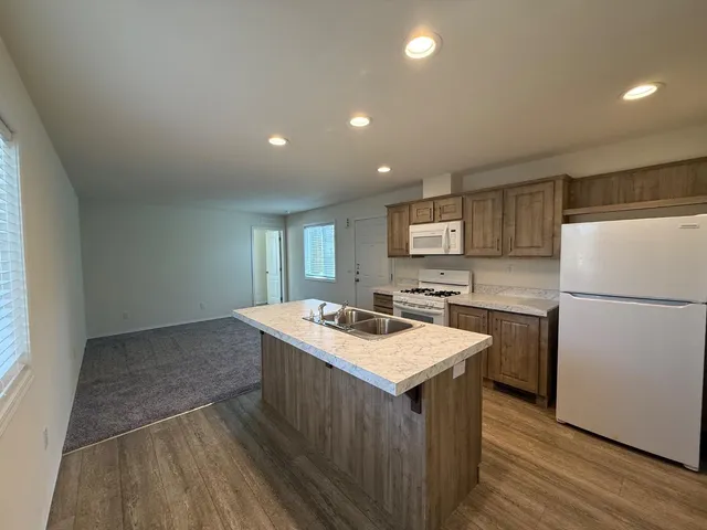 $150,000 | 1050 West Capital Avenue, Unit 33, West Sacramento, CA 95961