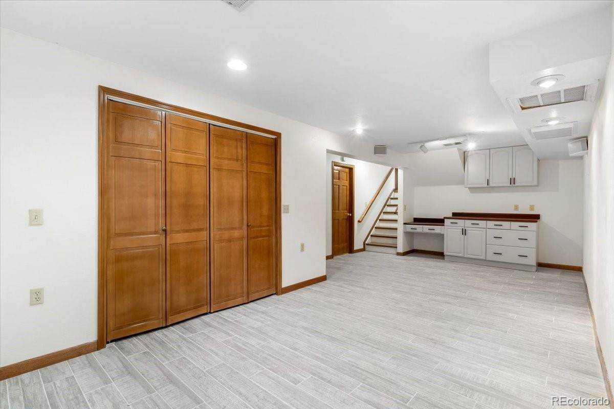 15750 Sandtrap Way Morrison, CO 80465 - Photo 18 of 35