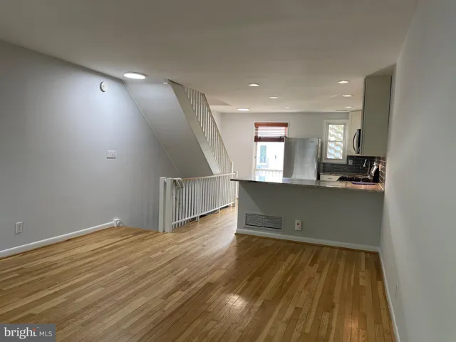 $4,100 | 108 G Street Southwest, Unit 105, Washington, DC 20024