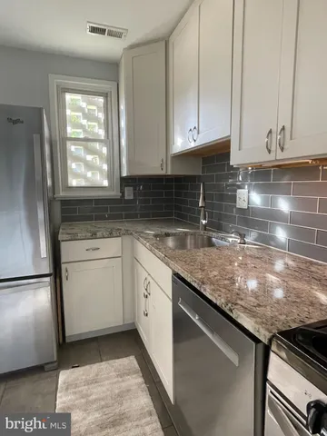 $3,900 | 108 G Street Southwest, Unit 105, Washington, DC 20024