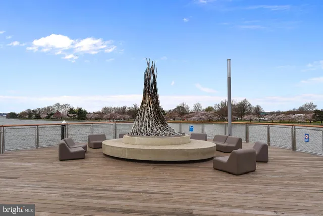 $4,100 | 108 G Street Southwest, Unit 105, Washington, DC 20024