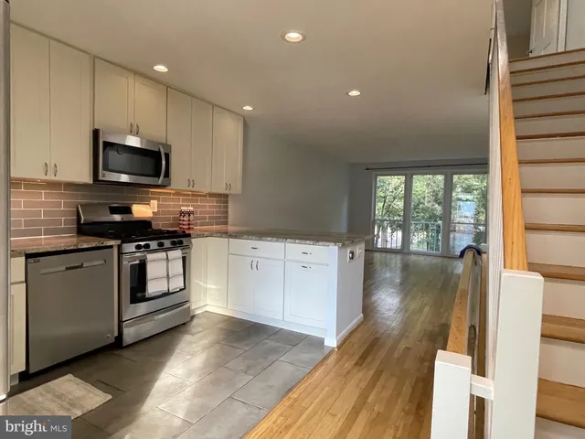 $4,100 | 108 G Street Southwest, Unit 105, Washington, DC 20024