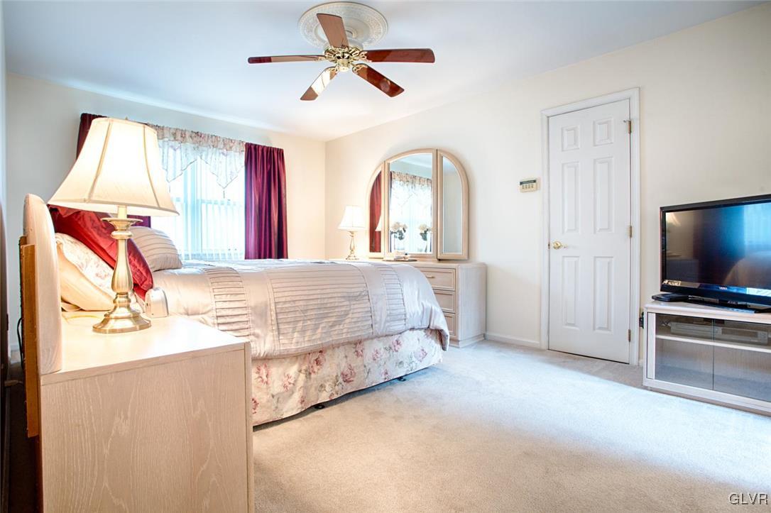 799 Hunter Road Easton, PA 18040 - Photo 19 of 35 Master suite, with 2 walk in closets