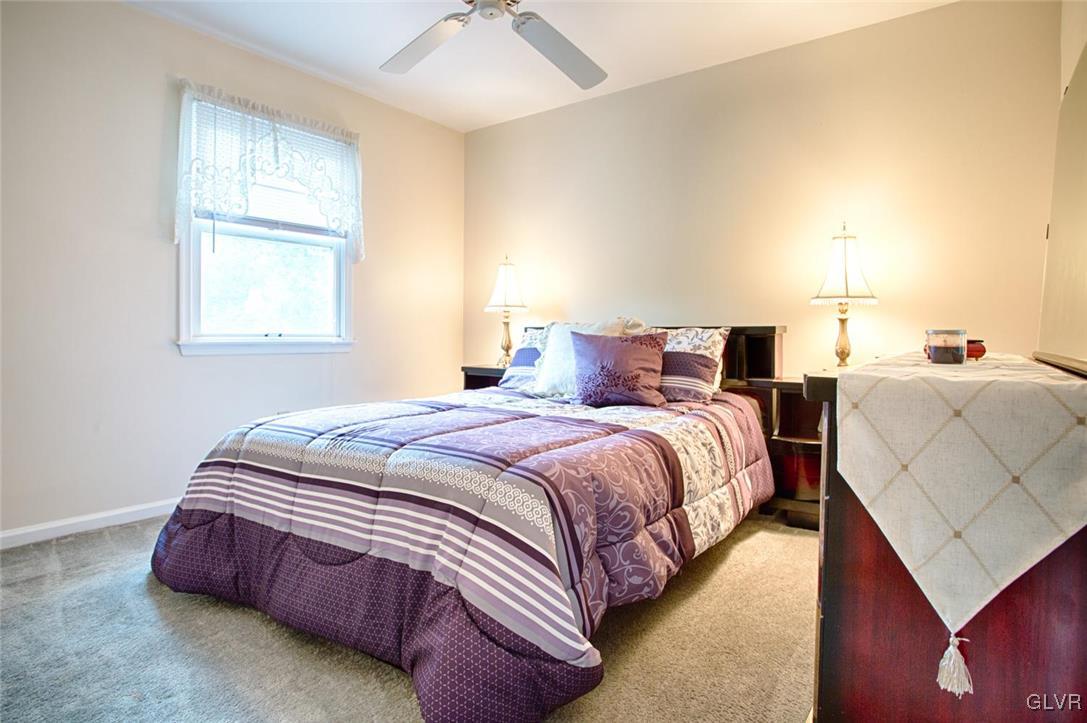 799 Hunter Road Easton, PA 18040 - Photo 24 of 35 Bedroom 2, with ceiling fan