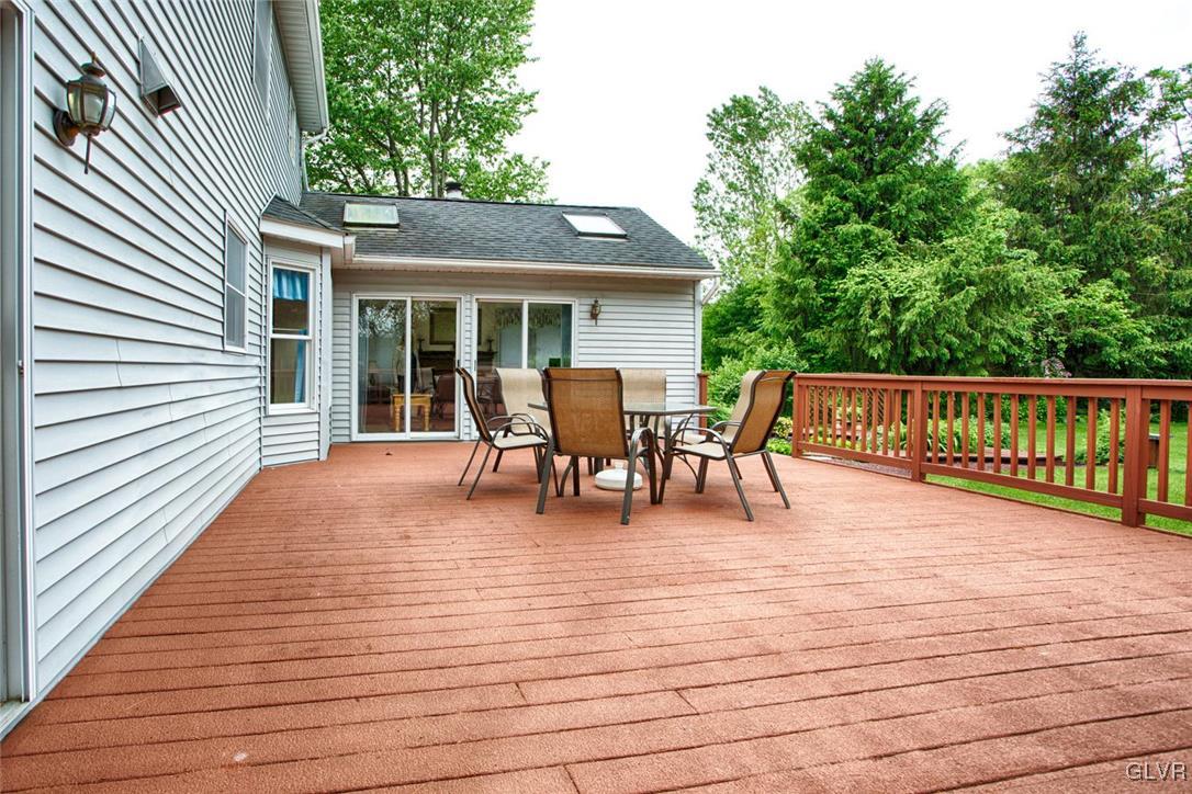 799 Hunter Road Easton, PA 18040 - Photo 30 of 35 Lovely large deck