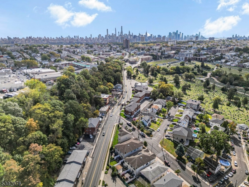 615 Prospect Avenue Fairview, NJ 07022 - Photo 18 of 18 a view of a city