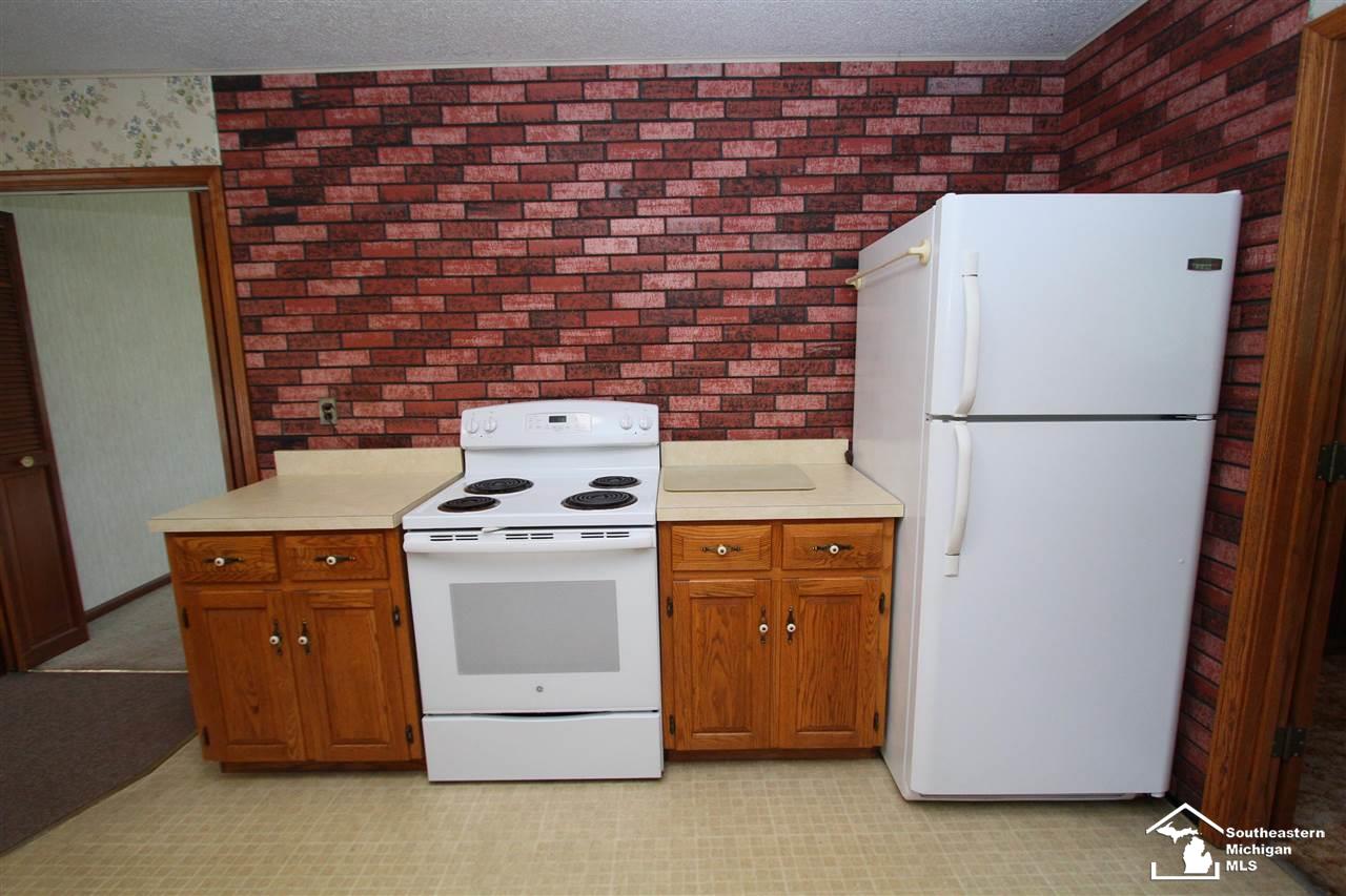 4601 Bluebush Road Monroe, MI 48162 - Photo 13 of 36